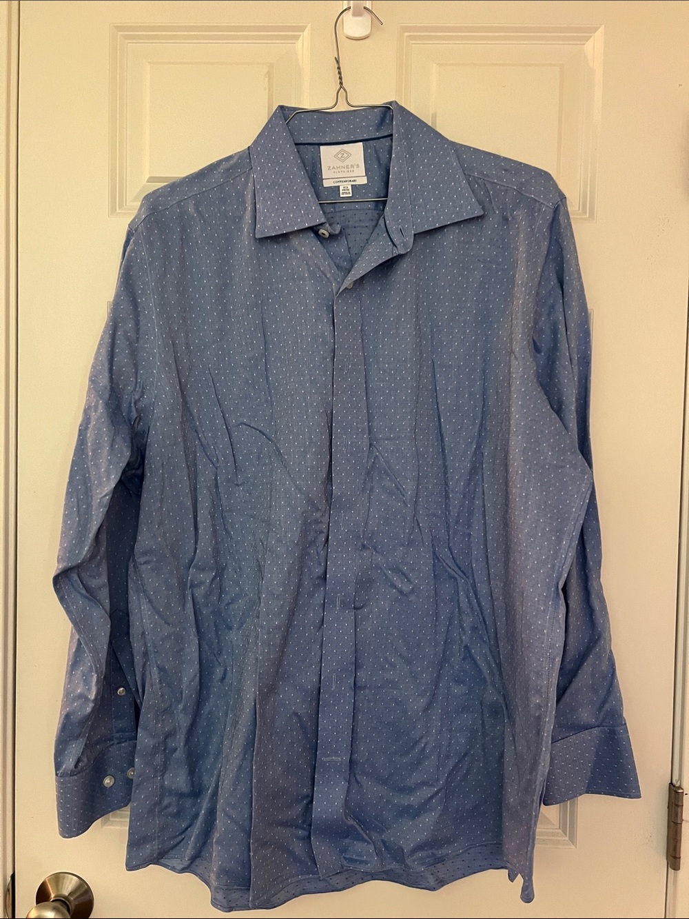 Zahner’s Clothiers Men’s Light Blue Microdot Dress Shirt
